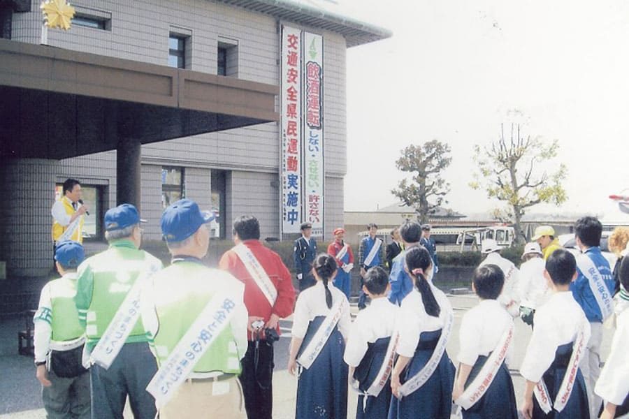 ▲少年剣士が参加した交通安全広報出発式